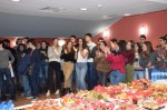 На тържеството студентските клубове представиха обичаите в България за посрещане на Бъдни вечер и Коледа. 