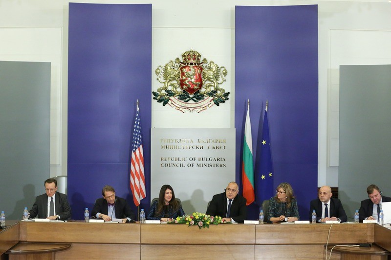 България и САЩ ще работят за независим съд и прокурорска отчетност 