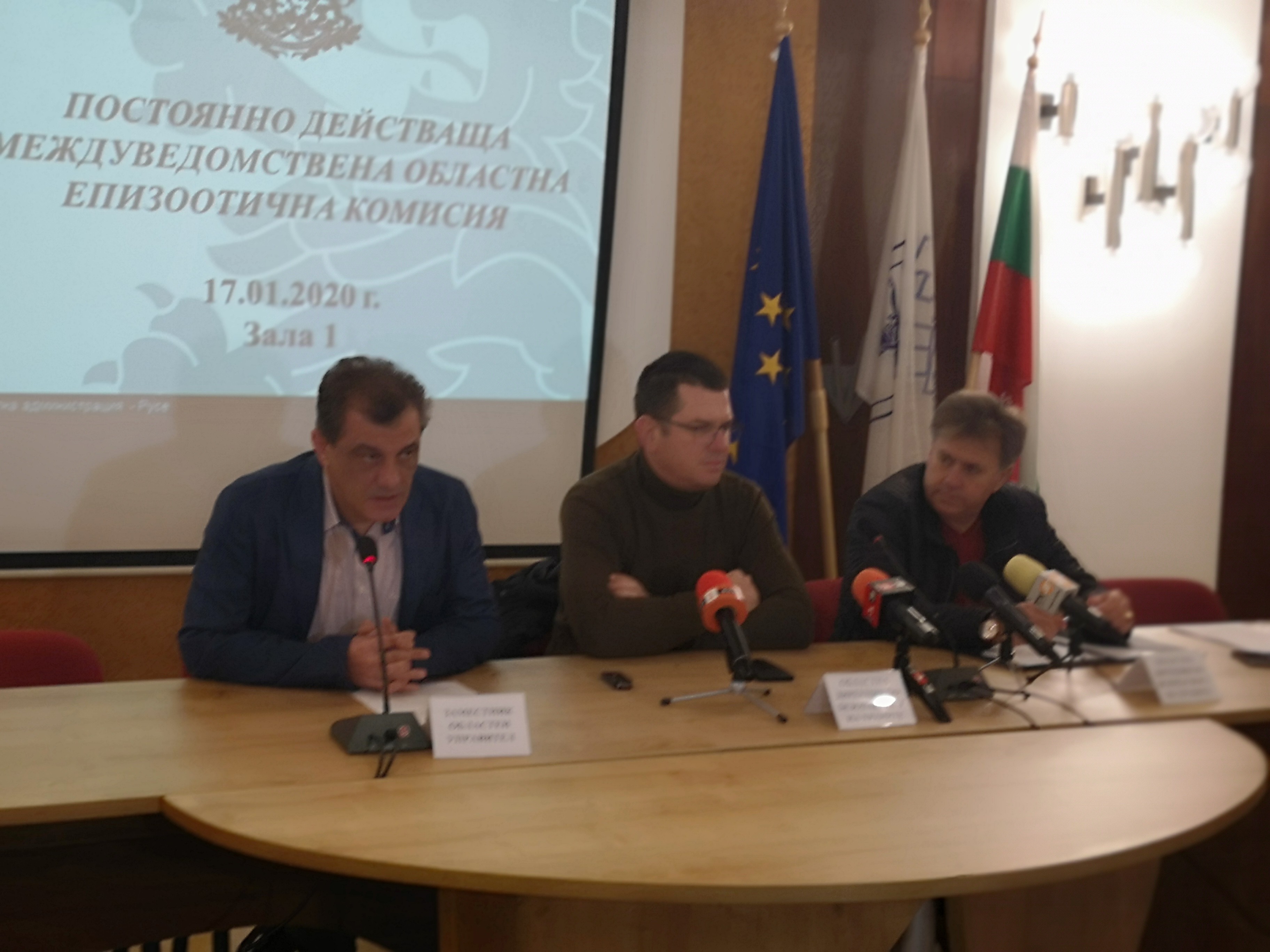 10-дневна забрана за транспорт и продажба на българско свинско отпада днес