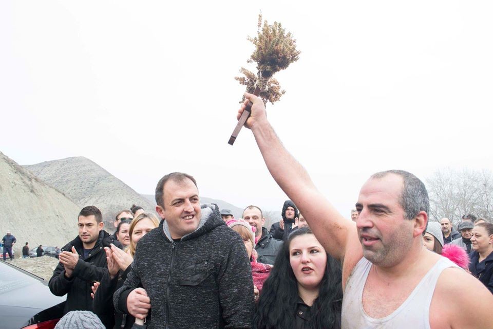Тодор Пасев извади кръста и в Северна Македония