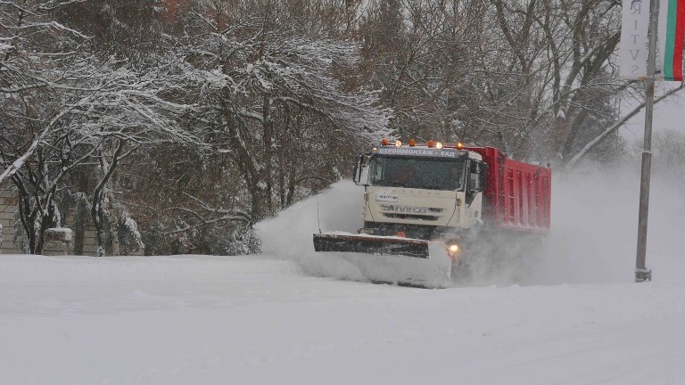 Изходите за София, Силистра и Варна са затворени за камиони над 12 тона