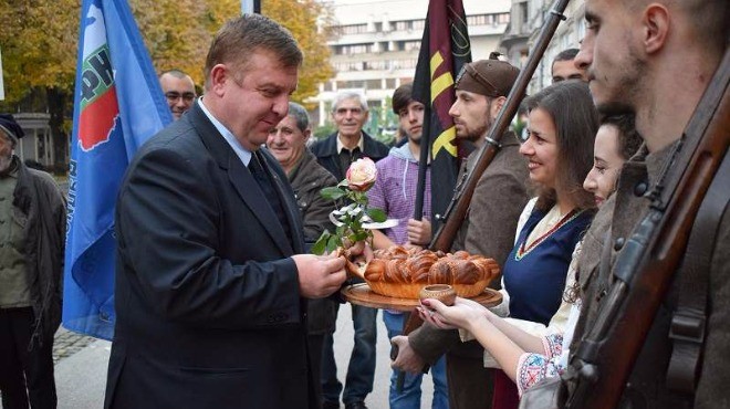 Министър Каракачанов идва в петък в Русе