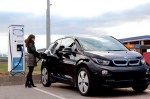 Германското правителство дава ясен знак за бъдещето на автомобила: удвоява субсидиите за електромобили и „товари” собствениците на конвенционални автомобили с по-високи данъци.