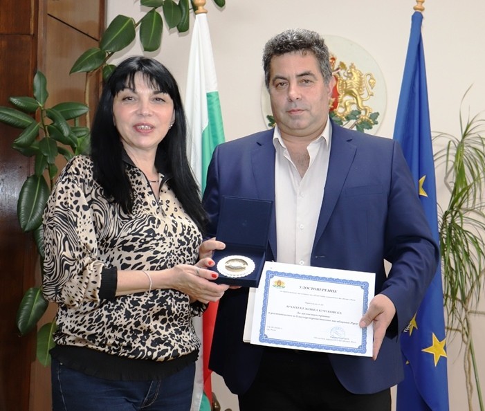 Арх. Живка Бучуковска беше удостоена  с плакет на областния управител