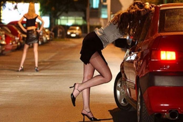 Брюксел разреши на проститутките да се върнат на работа