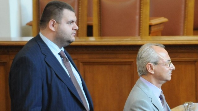 Борисов разпореди сваляне на охраната на Ахмед Доган и Делян Пеевски