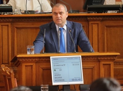 Искрен Веселинов: Олигархията се възползва от възмущението на гражданите 