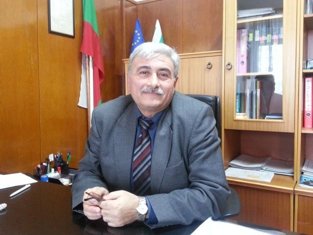ВАС  отхвърли жалбата на бившия шеф  на РУО-Русе Димитър Райнов