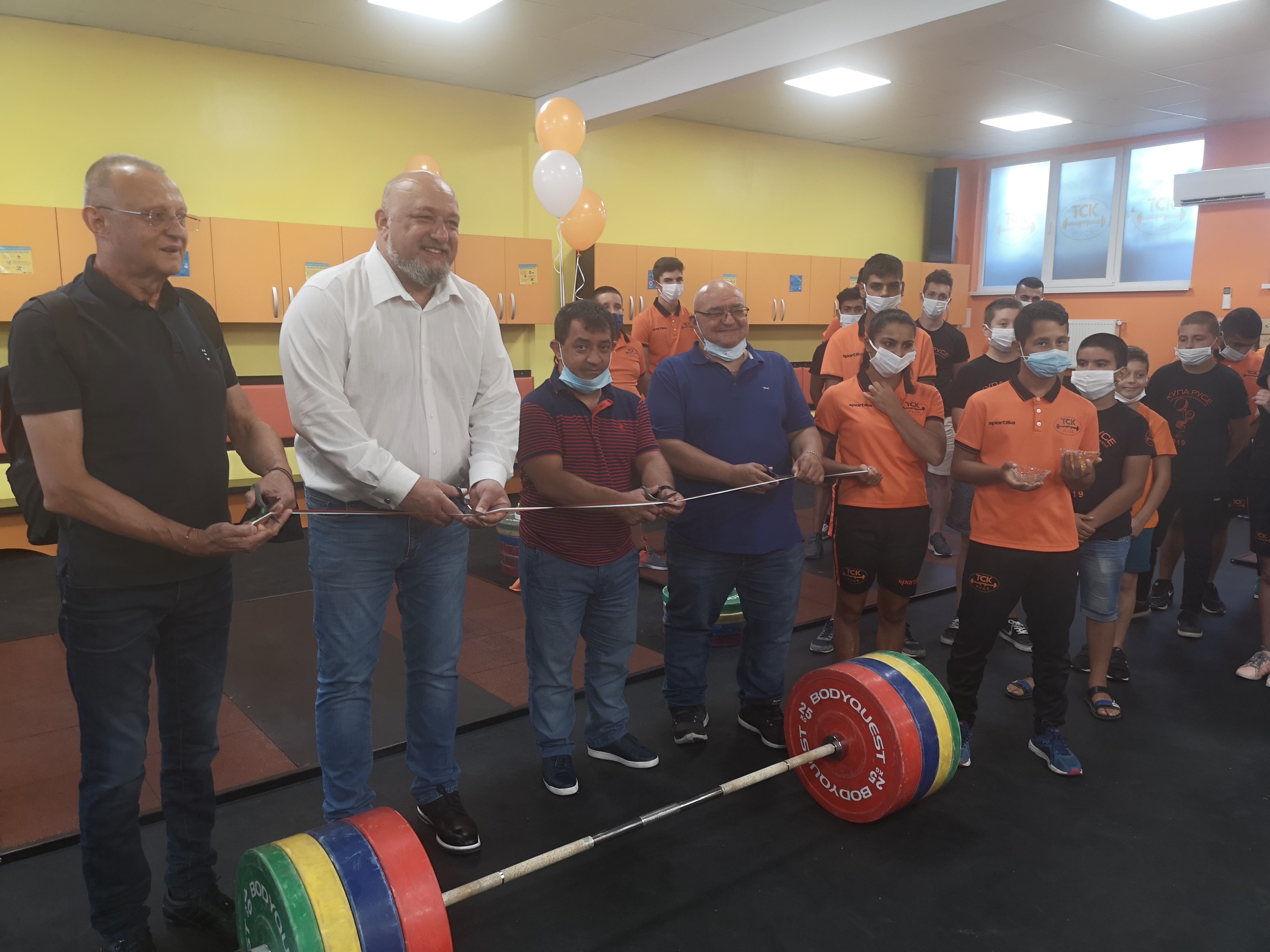 Министър Кралев откри обновената тренировъчна зала на Тежкоатлетически спортен клуб - Русе в СК „Ялта“