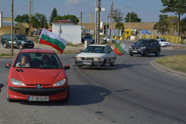 Протестно автошествие блокира за час движението в района на ГКПП 