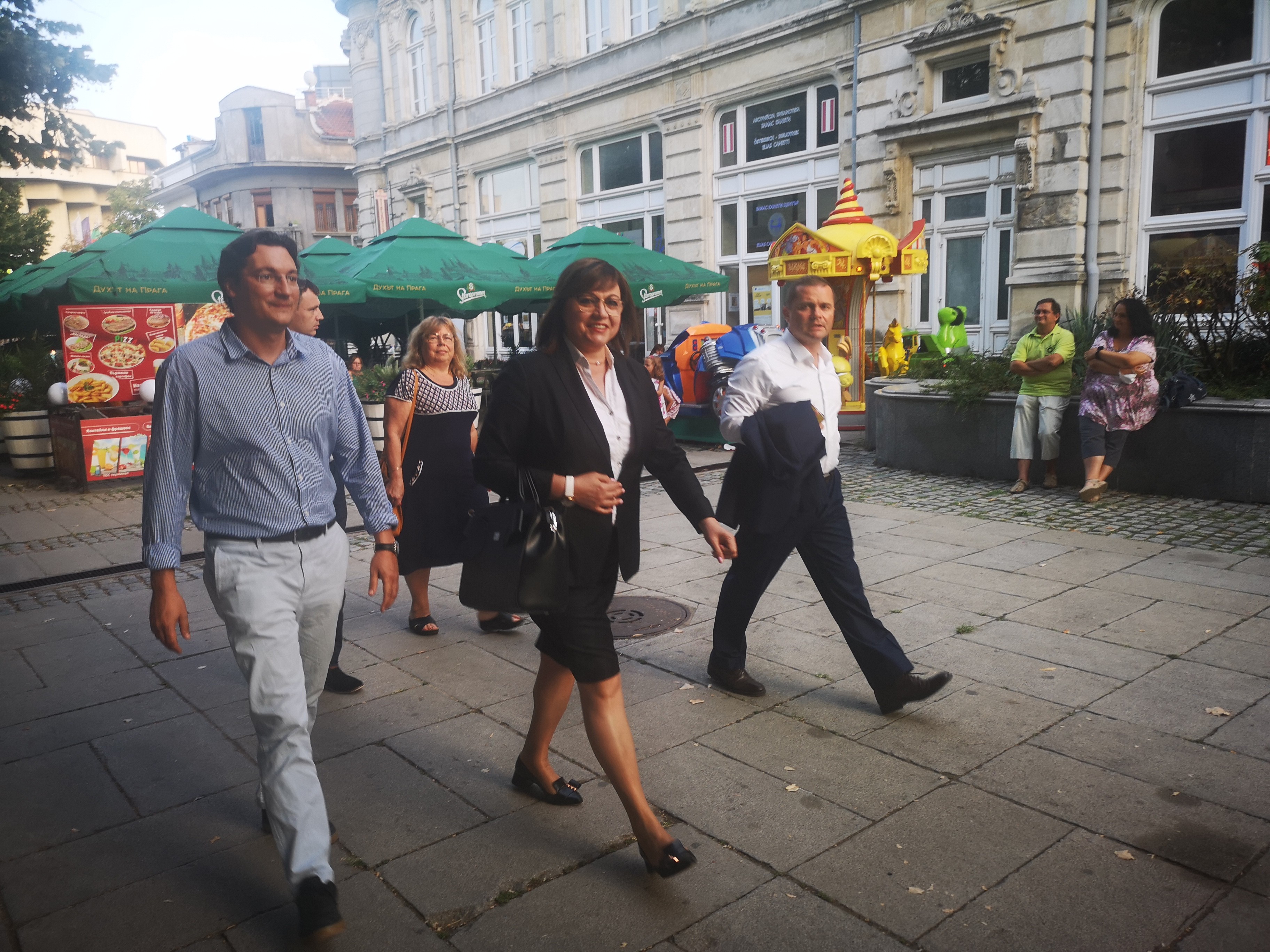 Нинова с подкрепа за кмета Пенчо Милков, призова за смирение преди предстоящия избор на нов партиен лидер
