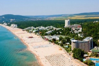 Пътуванията на чужденци в България бележат срив от почти 70% за месец август