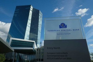    Дигиталната версия на единната валута на Еврозоната би позволи на жителите от страните в региона да внасят депозити в ЕЦБ директно