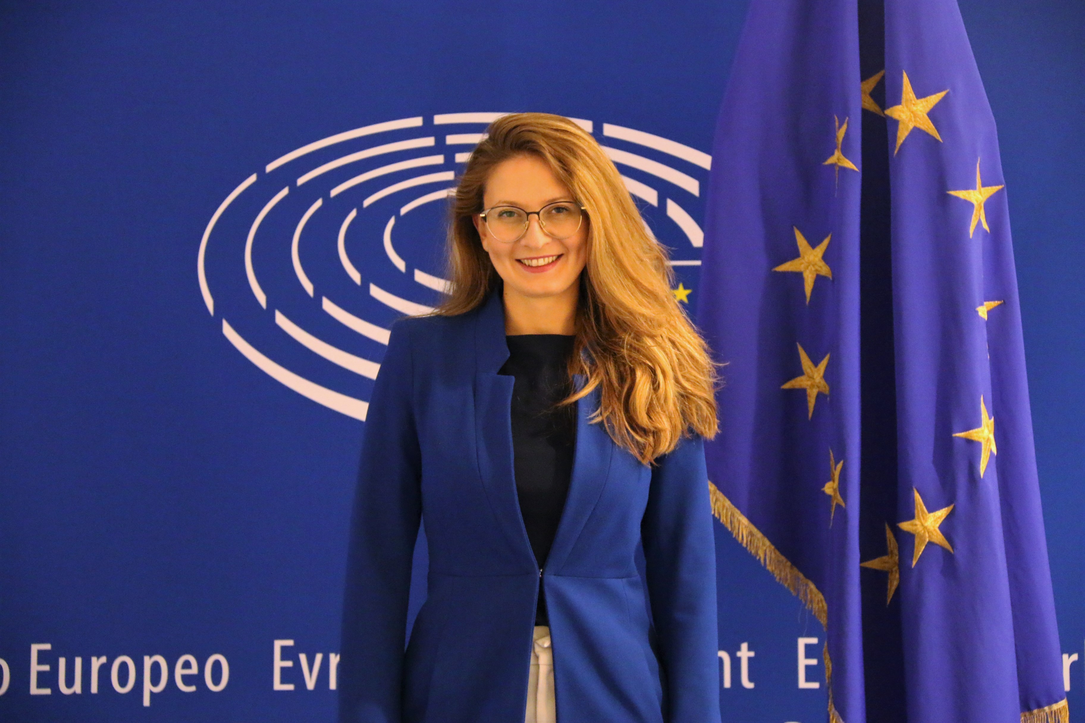 Цветелина Пенкова: „С резолюцията си ЕП сне  доверие към управляващите и изрази подкрепата към българските граждани“