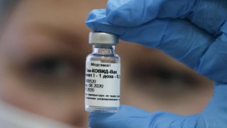 Руската ваксина показа ефикасност от 92%