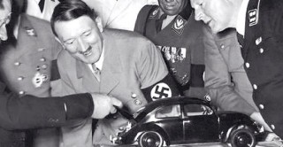 Най-продаваната кола в света дължи раждането си на фюрера 
