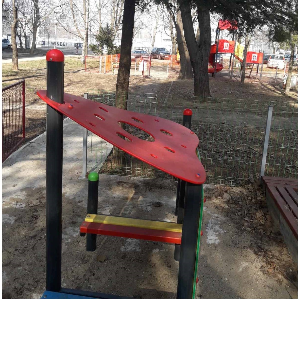 38 детски площадки и спортни съоръжения са ремонтирани през изминалия месец в Община Русе 
