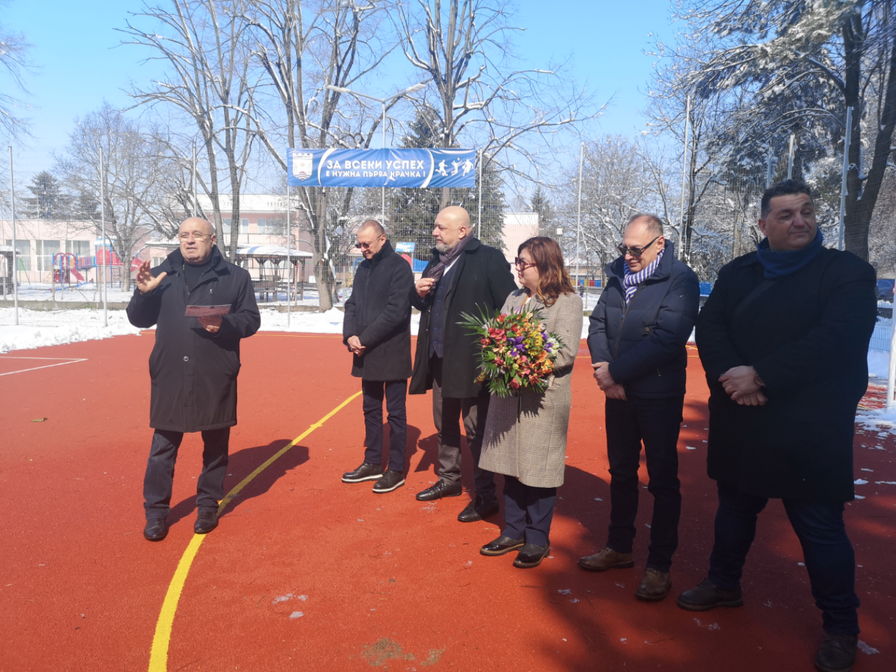 Кметът Валентин Атанасов поиска от коалиция ГЕРБ- СДС спортен училищен салон, получи твърдо обещание Сливо поле да го има
