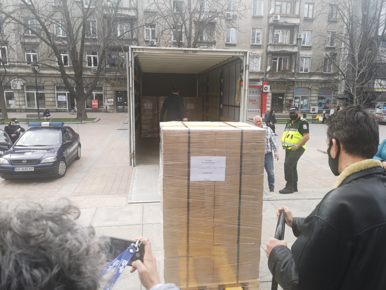 Пристигнаха 218 000 бюлетини и протоколите за изборите в 19-ти МИР Русе