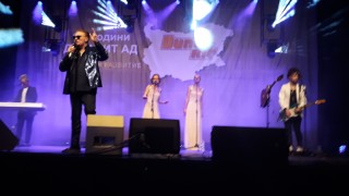 Емилиян Гебрев и Кръстю Кръстев бяха най-аплодираните гости на концерта