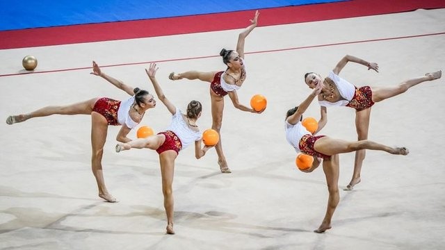 Ансамбълът по художествена гимнастика спечели злато и сребро на европейското