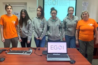 България с медали от I-та Европейска олимпиада
по информатика за момичета