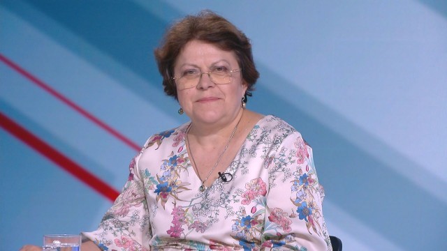 Татяна Дончева за проектокабинета на Трифонов: Такива хазартни ходове водят до под кривата круша