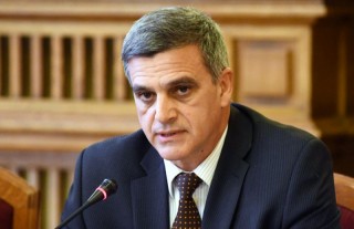 Уронването на престижа на институцията е достатъчен аргумент за  отстраняване на главния прокурор, смята Стефан Янев 