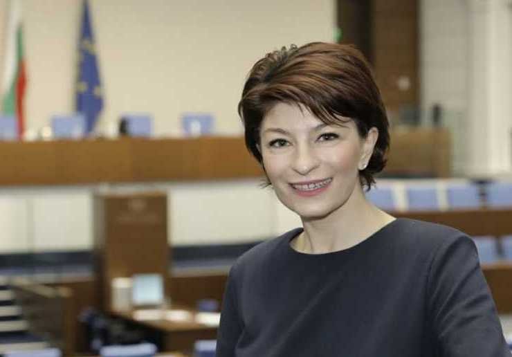  Десислава Атанасова ще оглави ПГ на ГЕРБ-СДС