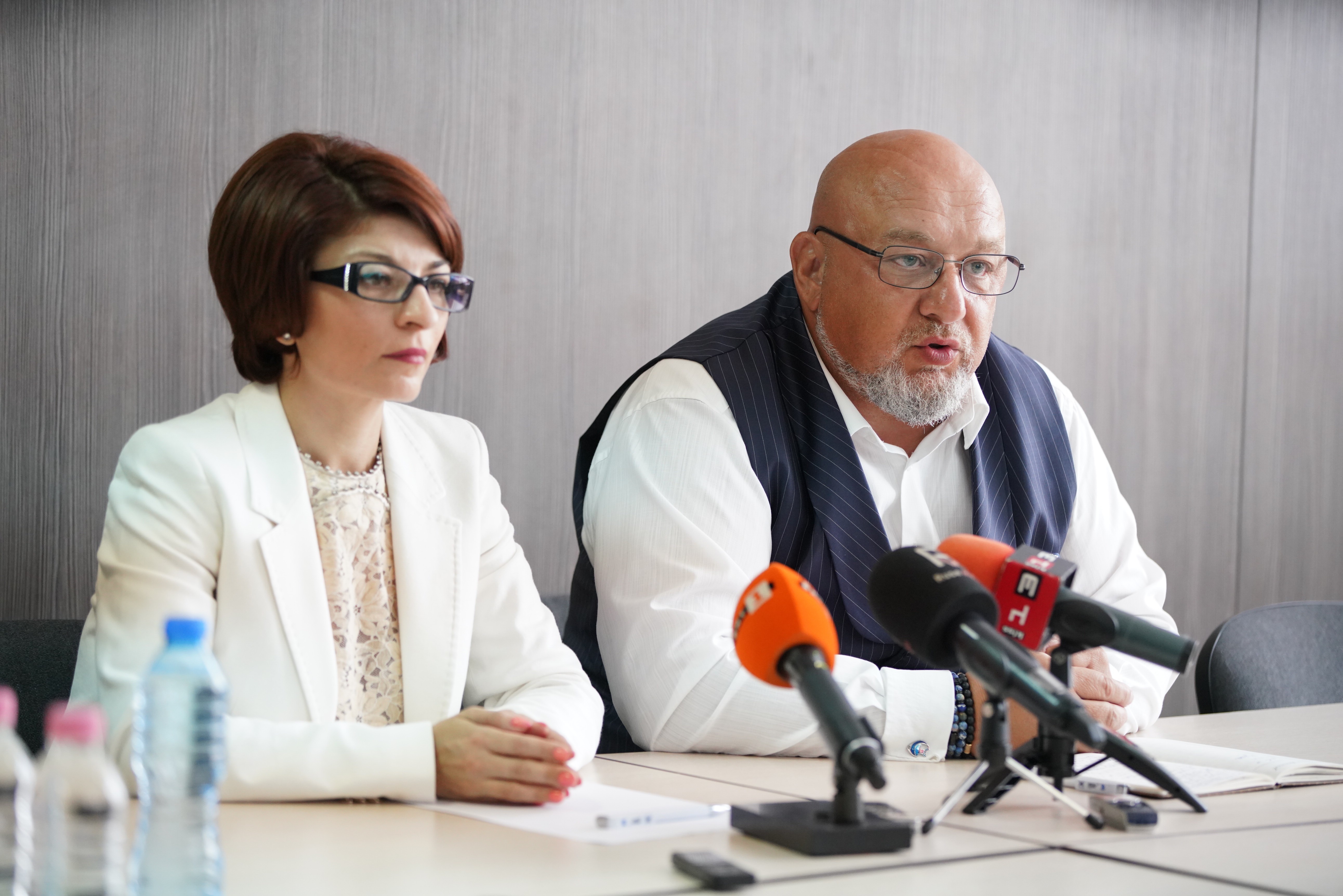 Кралев и Атанасова в Русе: Ще изпълним всеки поет ангажимент