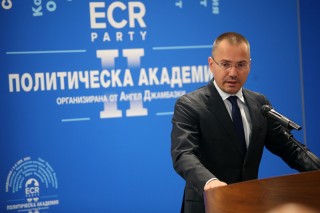     България има нужда от нормалност, категоричен е евродепутатът