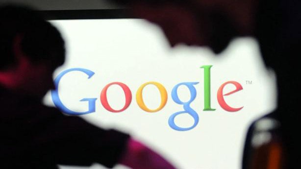 4 септември 1998 г. - Лари Пейдж и Сергей Брин основават корпорация с името Google