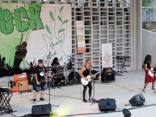    Кулминацията на концерта беше участието на хърватската група Jelusick