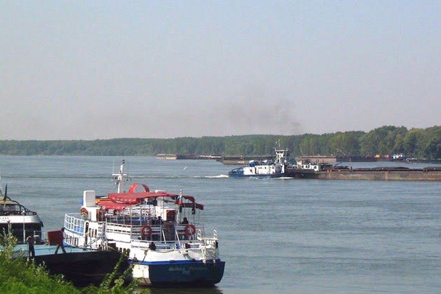 Набелязаха мерки за обезпечаване на корабоплавателния път в общия българо-румънски участък на р. Дунав