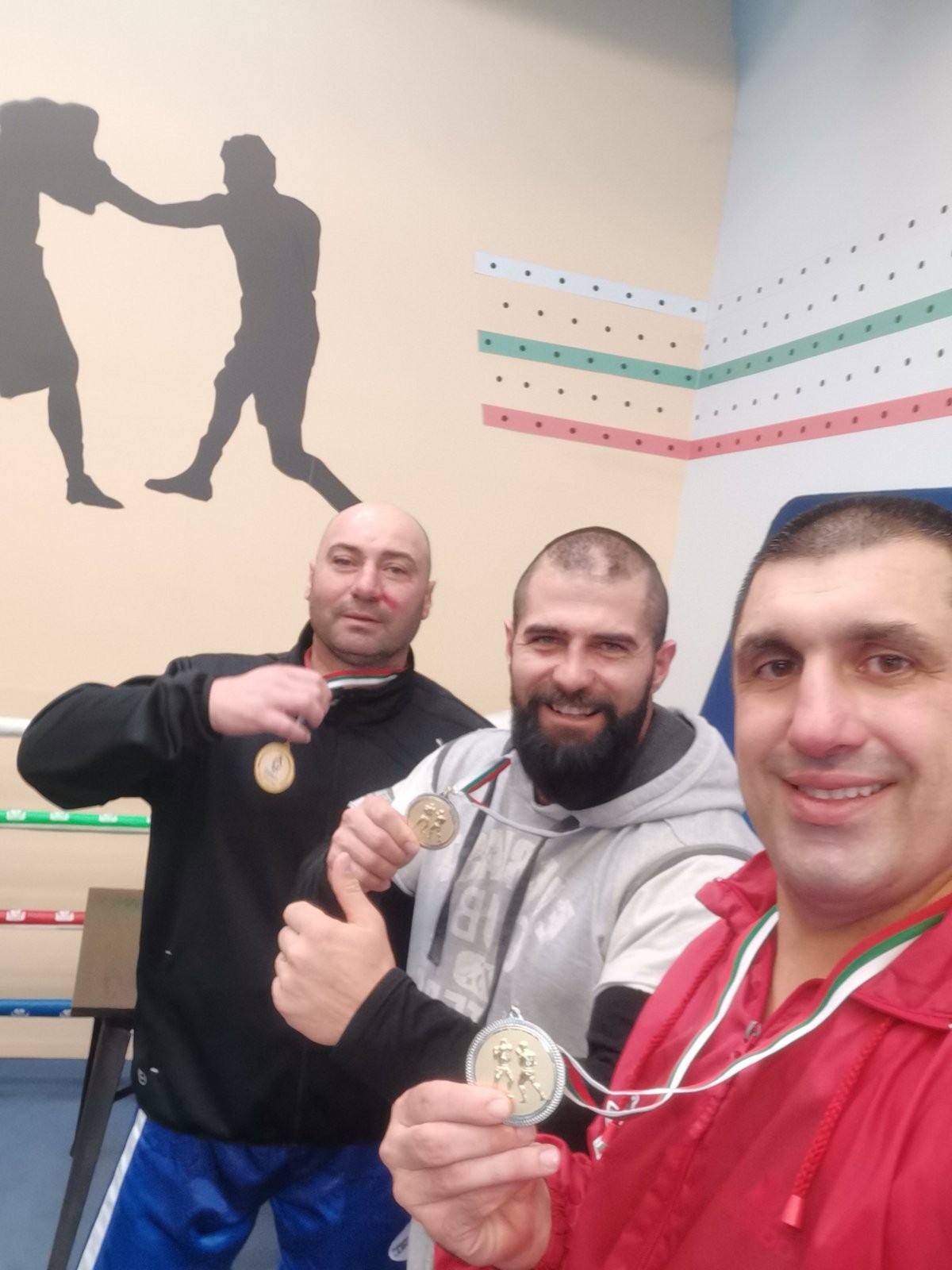 Трима русенски полицаи завоюваха призови титли в републиканското първенство по бокс