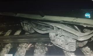 Предстои да се установи причината за разместения бандаж на 13-я румънски вагон, предизвикал инцидента
