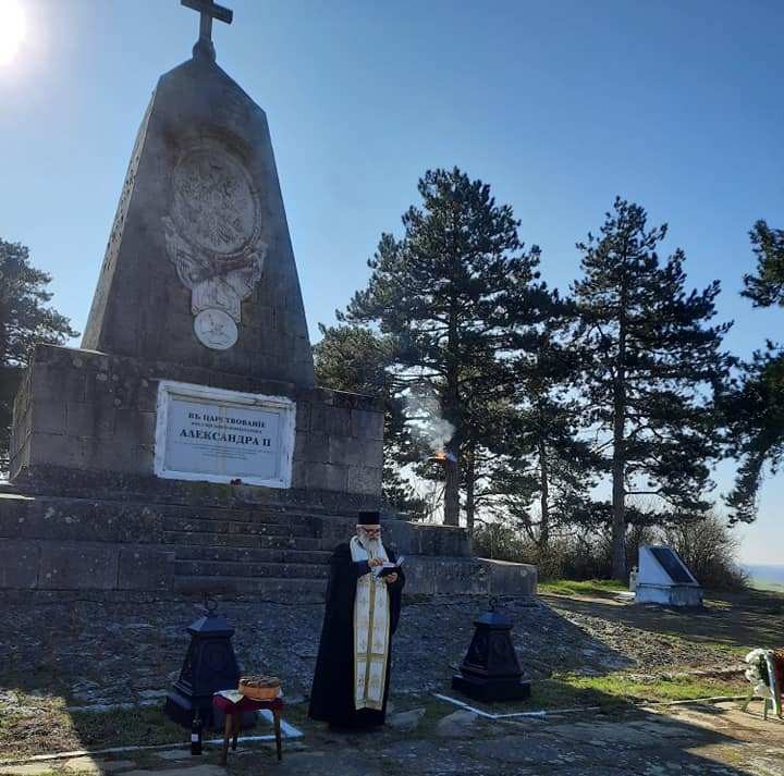 Община Иваново отбеляза 144 години от Освобождението на България при паметника край с. Мечка