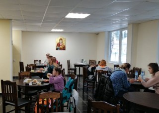 45 жени и деца от гр. Южний, Одеска област, са обитателите на наскоро откритата социална сграда