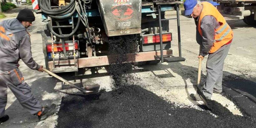  Стартираха дейности по възстановяване на асфалтови настилки в различни части на града
