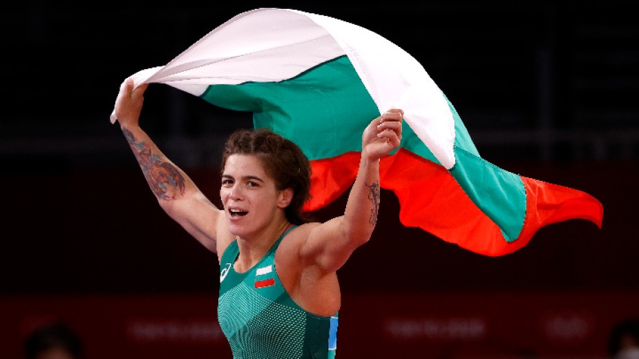Тайбе Юсеин  спечели Европейската титла, сребро за Евелина Николова, бронз за Юлияна Янева