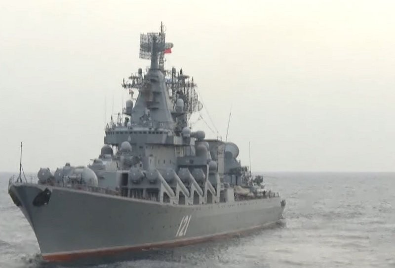 Пожар на флагмана на руския Черноморски флот. Москва и Киев с различни версии
