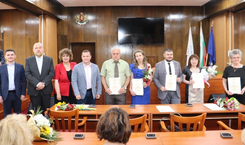 Петима директори и учители от Русе  с престижната награда „НЕОФИТ РИЛСКИ“