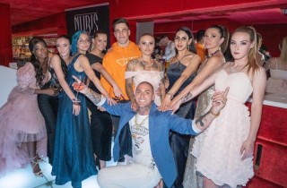Българската инфуленсърка,  моден експерт и модел показа творчески  дух и стил в облеклата в две линии