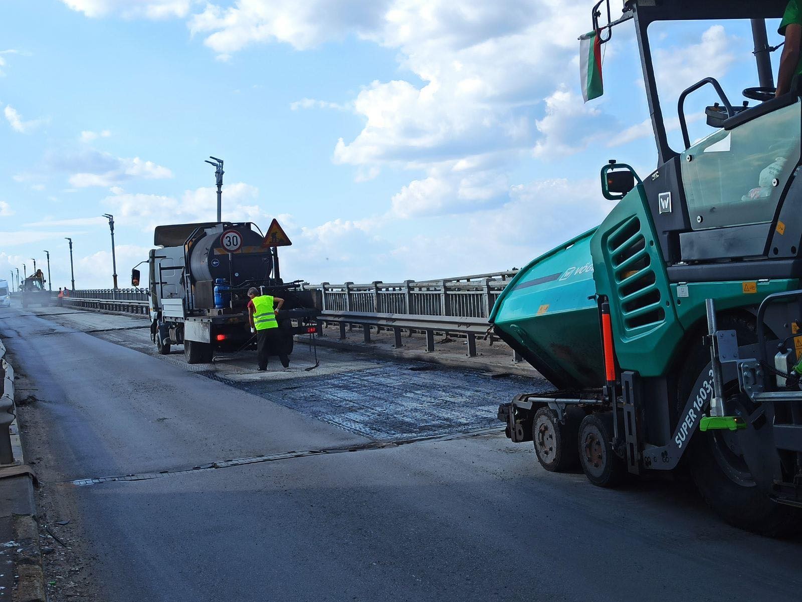 Ремонтни дейности по трасето на Дунав мост до 26 юни