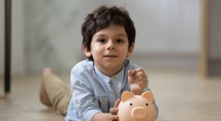 Как децата усвояват финансови термини според възрастта?