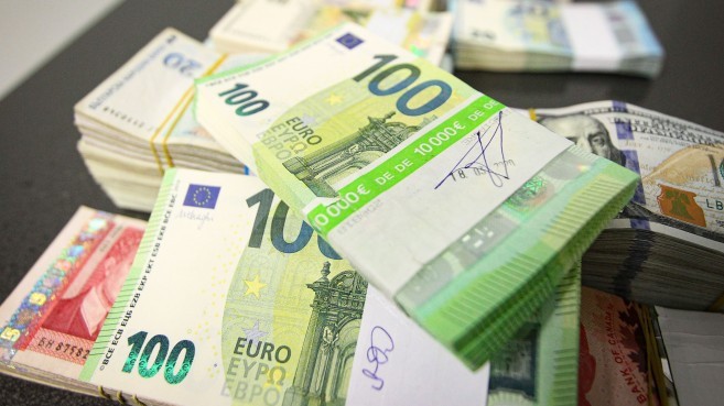 България пласира на международните пазари дълг за 2,25 млрд. евро

