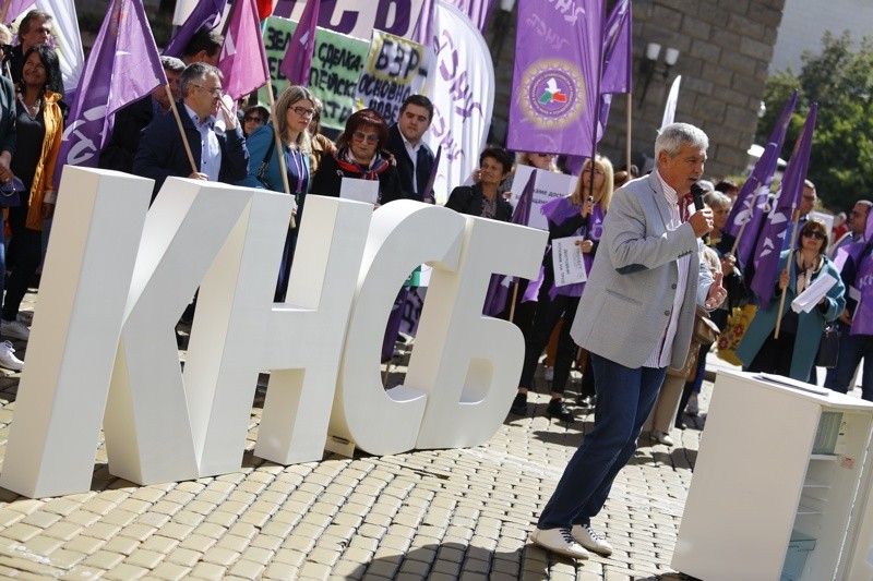 КНСБ защитава доходите и работните места с протести в страната