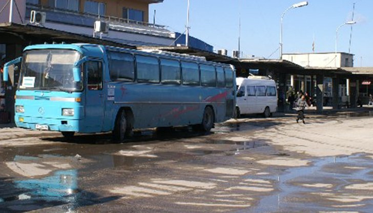 Запазват се досегашните маршрути на междуселищните автобуси в общината
