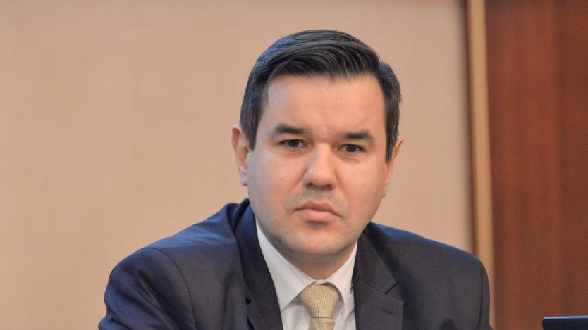 Министър Стоянов: Сега минава пикът на инфлацията и цените ще паднат, горивата също ще поевтинеят