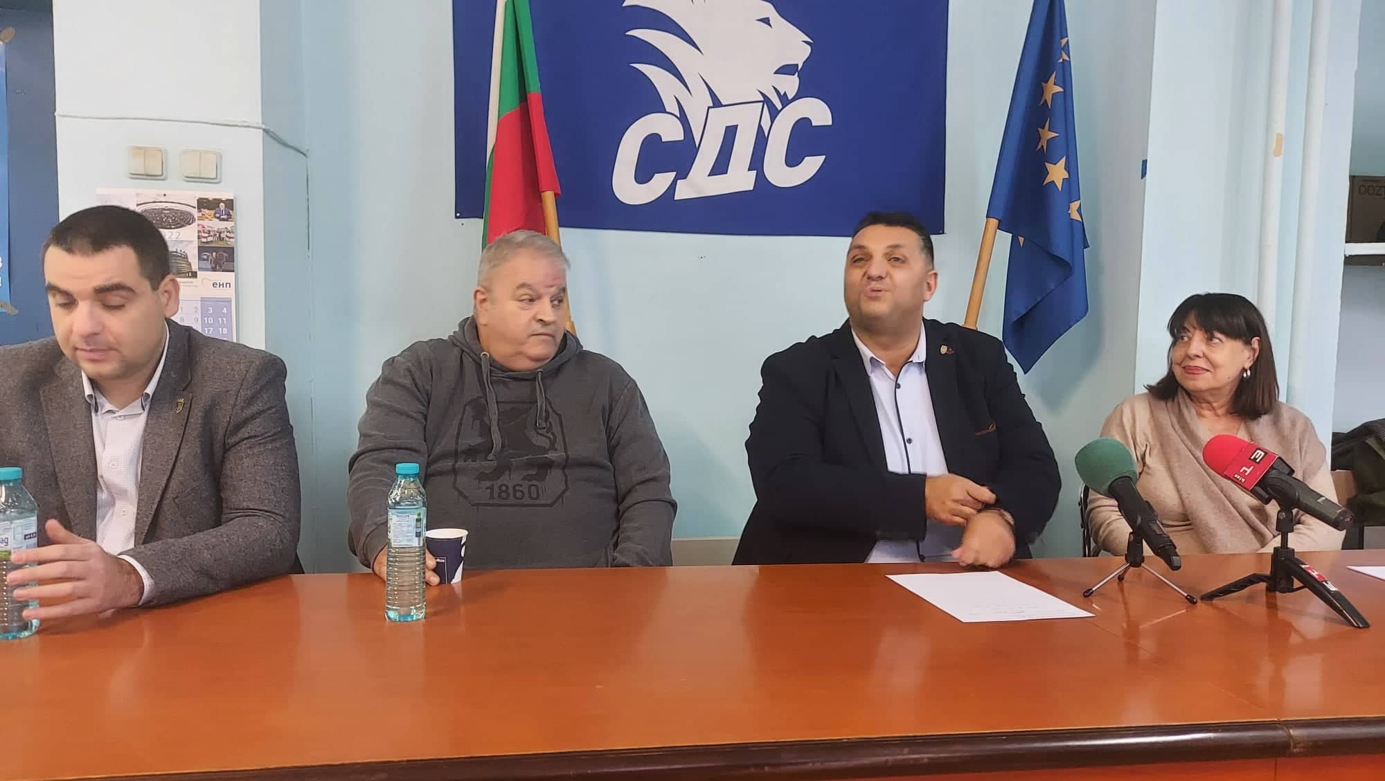 СДС внася искането за оставка на председателя на Общинския съвет Иво Пазарджиев 